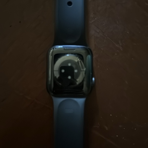 Apple series 6 watch - Picture 3 of 4